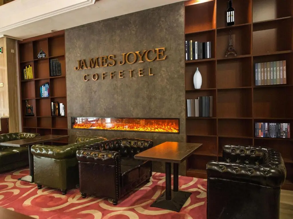 Циньхуандао: James Joyce Coffetel·Qinhuangdao People's Square Wenhua Road