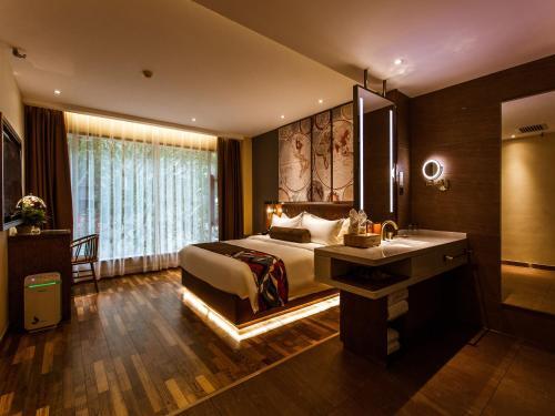 Сиань: James Joyce Coffetel·Xi'an Nanmen Ming City Wall Xiaonanmen