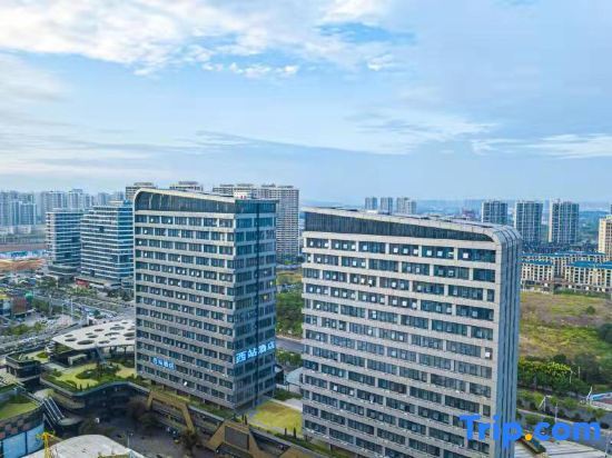 Наньчан: IU Hotel·Nanchang West Railway Station Square