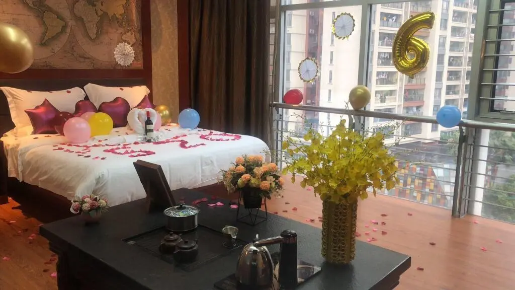 Гуанчжоу: James Joyce Coffetel·Guangzhou Shangxiajiu Hualin International Jade City