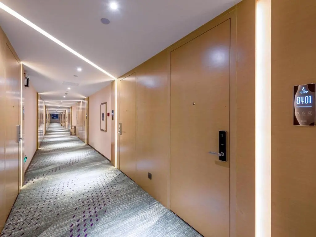 Фошань: Lavande Hotel·Foshan  Zhoucun Liguang Road Xunfenggang Metro station