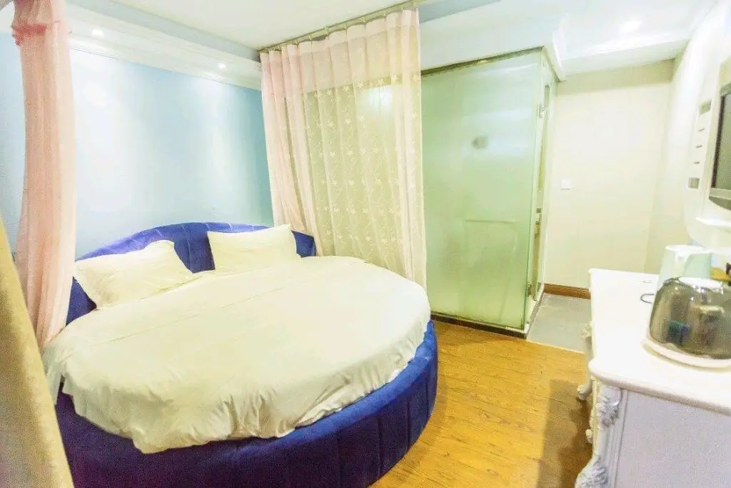 Чунцин: PAI Hotel·Chongqing Jiangbei Airport Changfu Road Light Rail Station