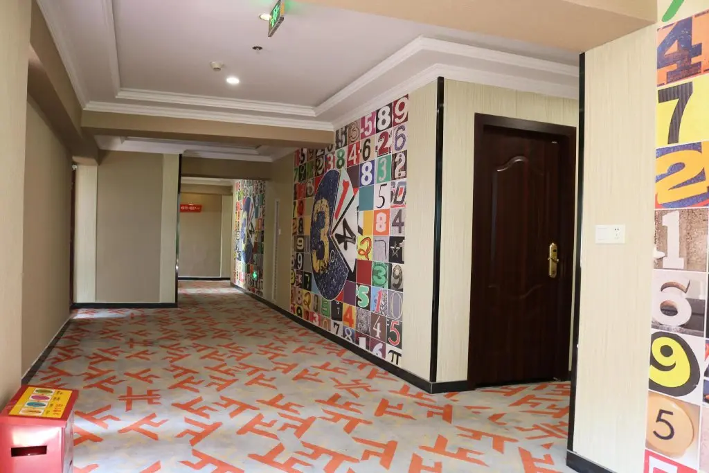 Чунцин: PAI Hotel·Chongqing Jiangbei Airport Changfu Road Light Rail Station