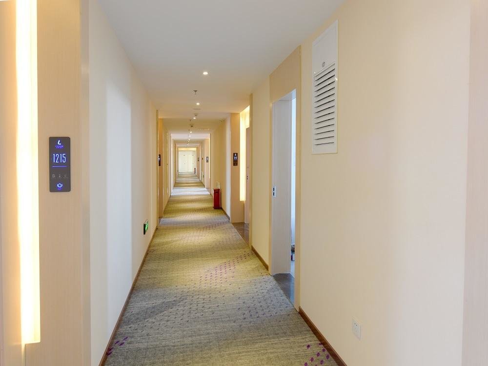 Чанчунь: Lavande Hotel·Changchun Aviation University Fanrong Road Metro Station