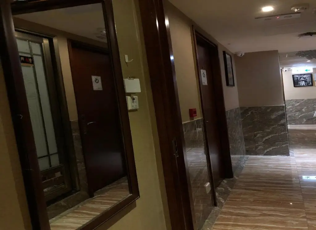 Гонконг: Rich Hotel