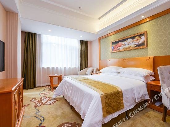 Нанкин: Vienna Hotel Nanjing Pukou Puzhu Zhong Road