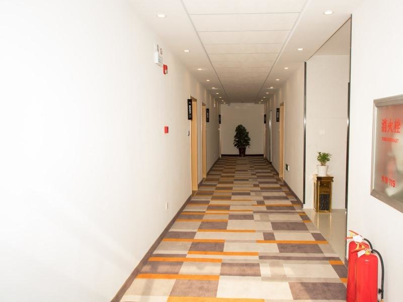 Линьи: Shell Linyi County Shangye Town Wenyu Road Hotel