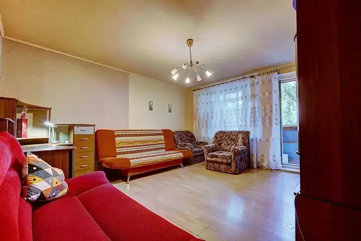 Санкт-Петербург: Apartment Ladozhskaya