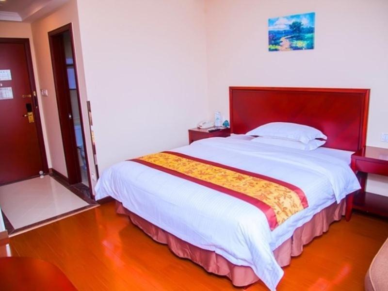 Шанхай: GreenTree Inn Shanghai MinHang District PuJiang Town JiangYue Road Metro Station