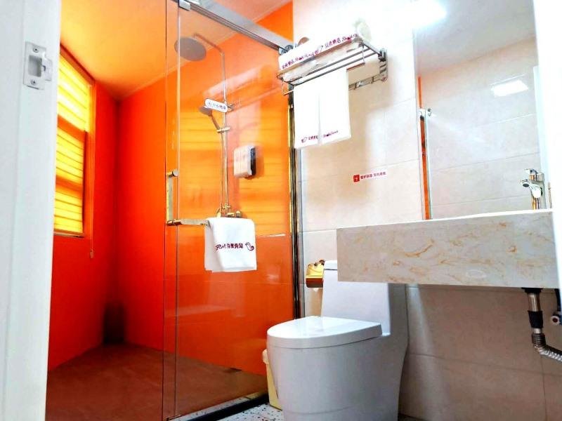 Хэфэй: Shell Hefei Yaohai Distrct Baida Zhougudui Daxing Road  Hotel