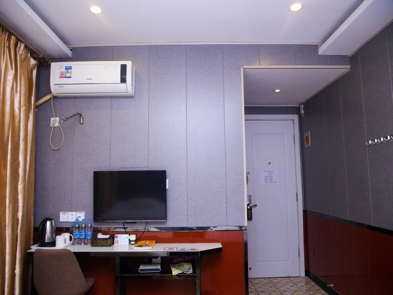 Шанхай: Shell Shanghai Jiading District Tongji University Xinhuang Road Hotel