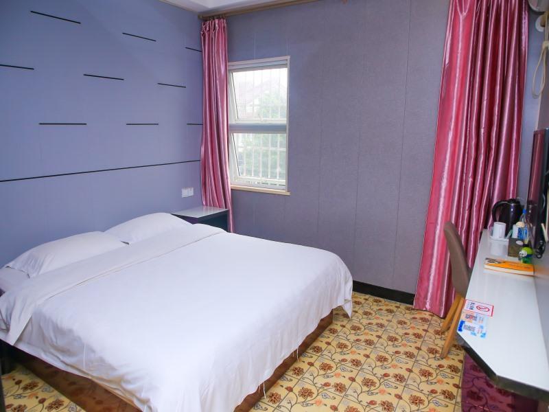 Шанхай: Shell Shanghai Jiading District Tongji University Xinhuang Road Hotel