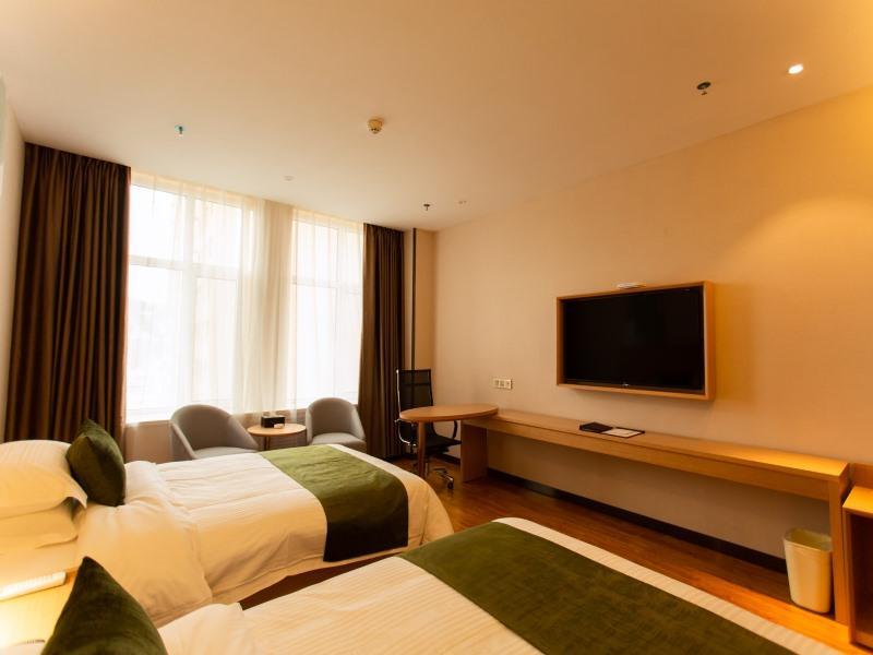 Пинлян: GreenTree Inn Pingliang Jinding Times Square