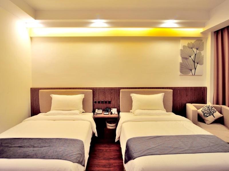 Басуо: GreenTree Inn Express Dongfang Avenue High-Speed Railway Station