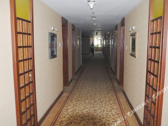 Пинлян: Huachen Hotel
