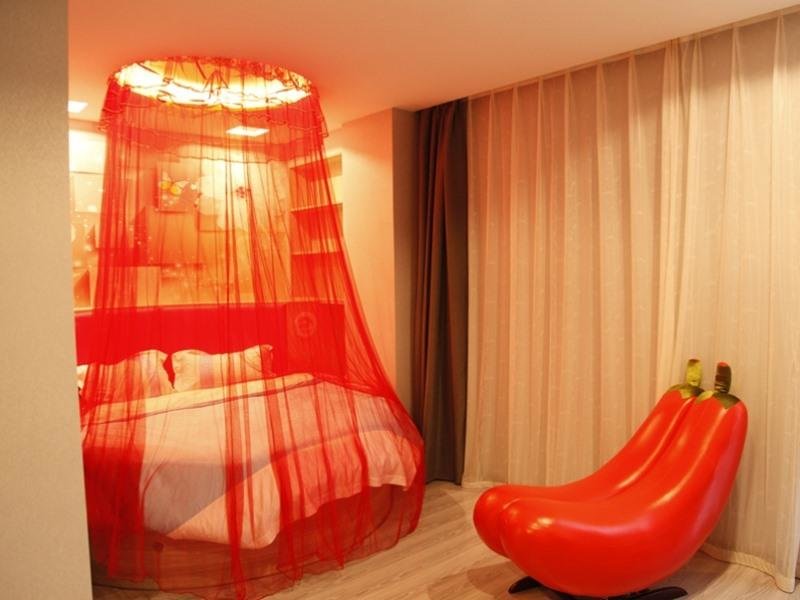 Нанкин: Shell Nanjing Yuhuatai District  Meishan Town Wanghai Pedestrian Street Hotel
