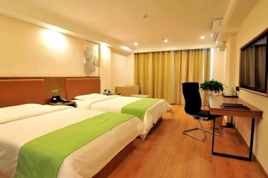 Хайкоу: GreenTree Inn Haikou City Wuzhishan Road