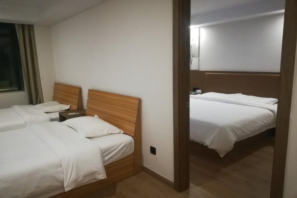 Хайкоу: GreenTree Inn Haikou City Wuzhishan Road