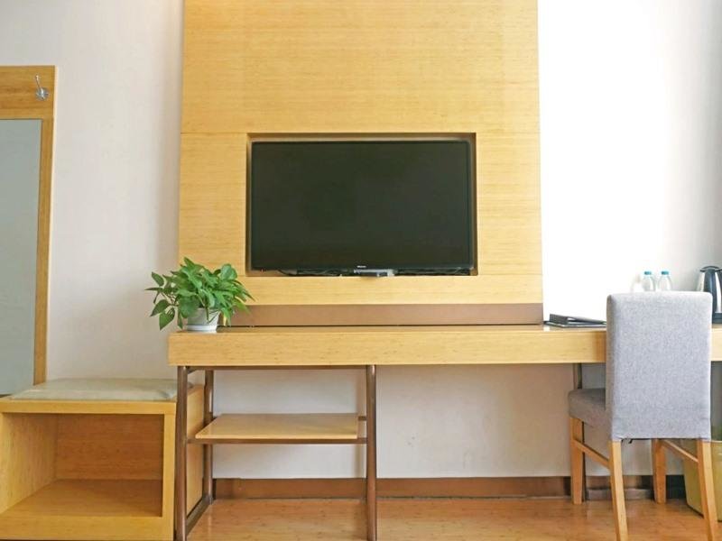 Цзюцзян: GreenTree Inn Express Gongqing City Nanchang University