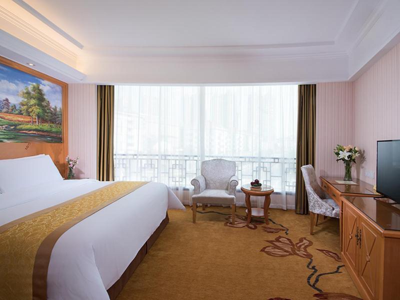 Шаоксинг: Vienna Hotel Shengzhou Bada Hotel