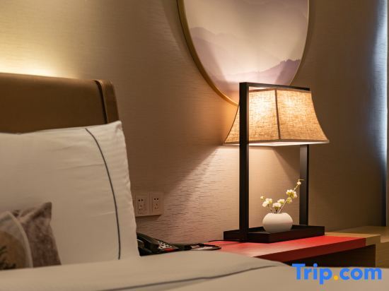 Дунъин: Echeng Hotel Dongying Kenli Destrict Government