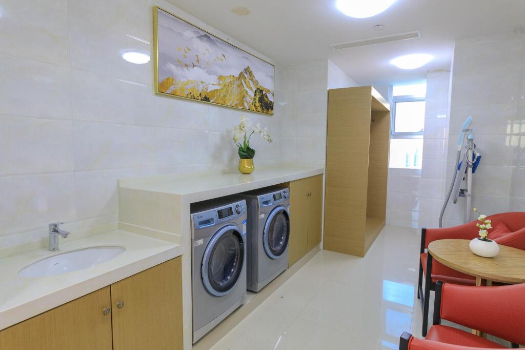 Дунъин: Echeng Hotel Dongying Kenli Destrict Government