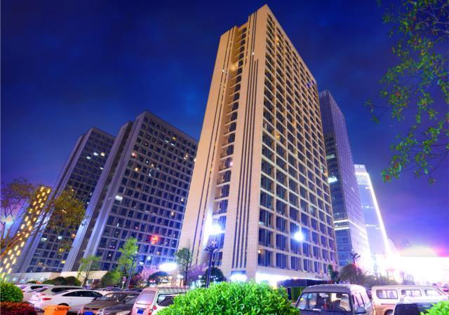 Гуйян: Borrman Hotel Guiyang Exihibition Center Finance City