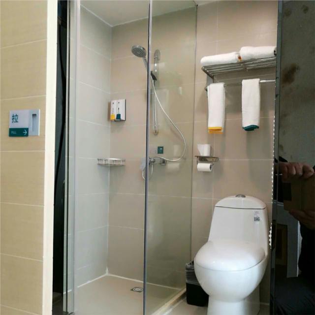 Хуанган: Jtour Inn Huanggang Wanda Plaza