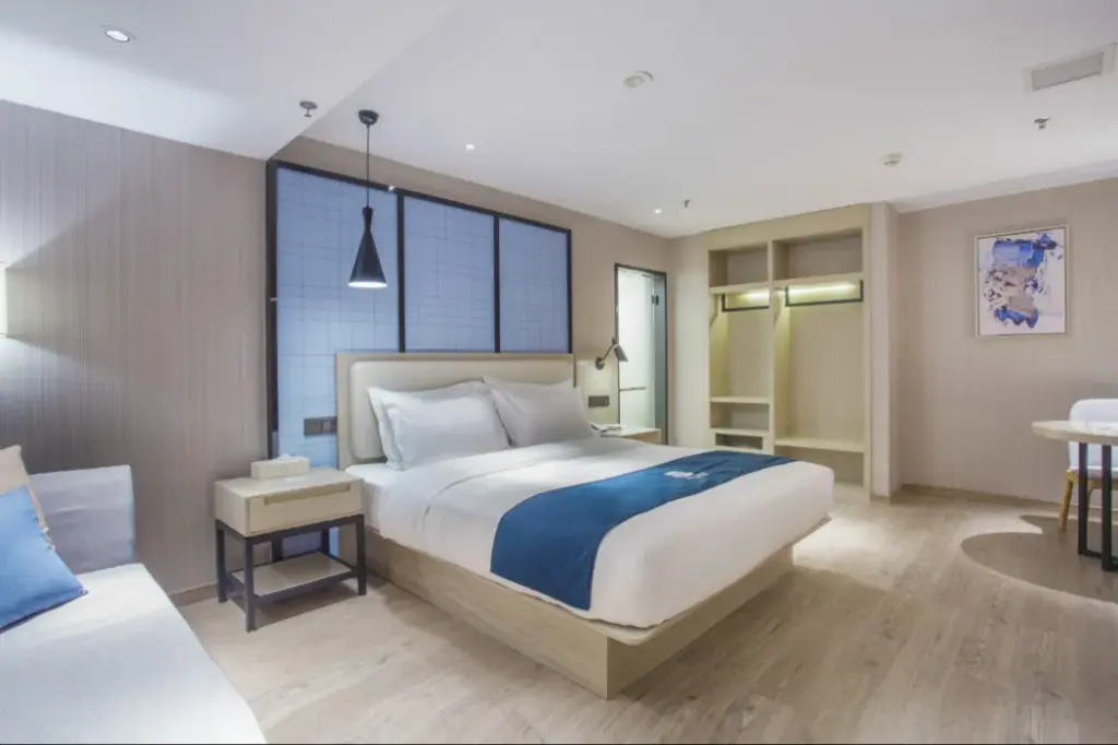 Синьюй: Echarm Hotel Xinyu Railway Station Baoshi Park