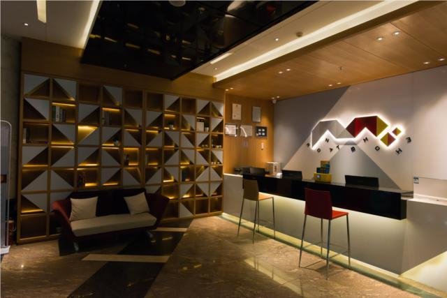 Гуанчжоу: Borrman Hotel Guangzhou Quzhuang Metro Station