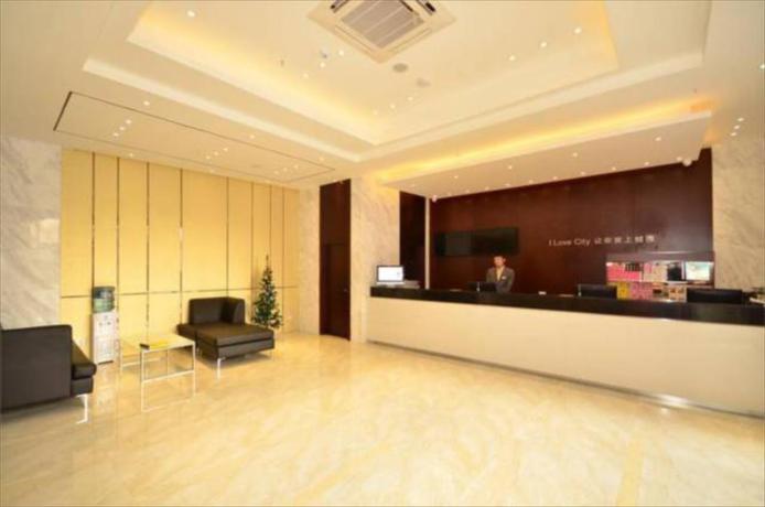 Ухань: City Comfort Inn Wuhan Guanggu Textile University