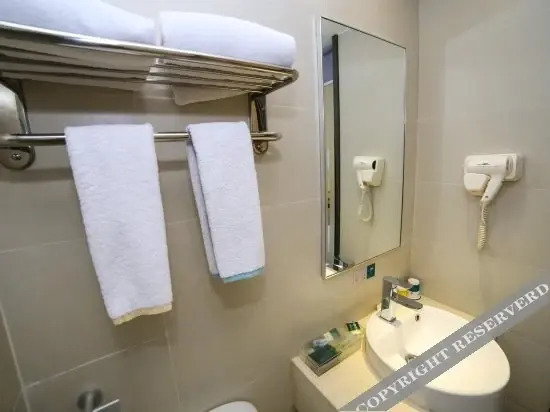 Сянфань: City Comfort Inn Xiangyang Shenzhen Industrial Park