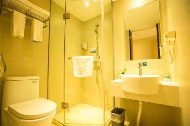 Ухань: City Comfort Inn Wuhan Guanggu Pedestrian Street Minzu University