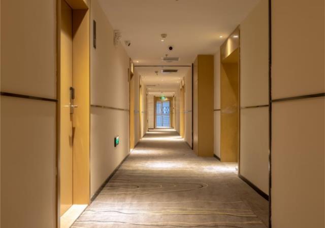 City Comfort Inn Shijiazhuang Xinbai Square Metro Station — фото 1