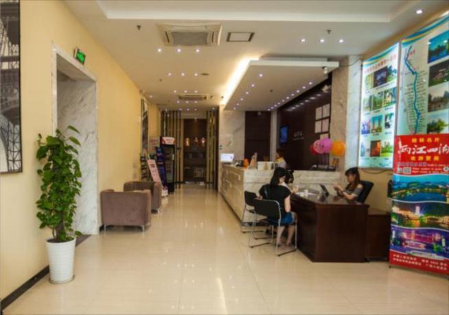 Гуйлинь: City Comfort Inn Guilin North Railway Station