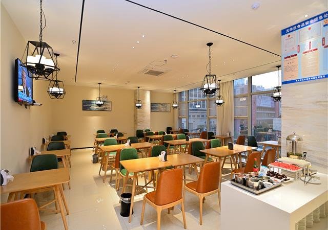 Куньмин: City Comfort Inn Kunming Nanping Wuyi Road Metro Station