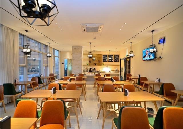 Куньмин: City Comfort Inn Kunming Nanping Wuyi Road Metro Station