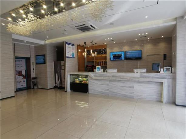 Чжуншань: 梵泊酒店(中山灯都古镇华艺广场店)