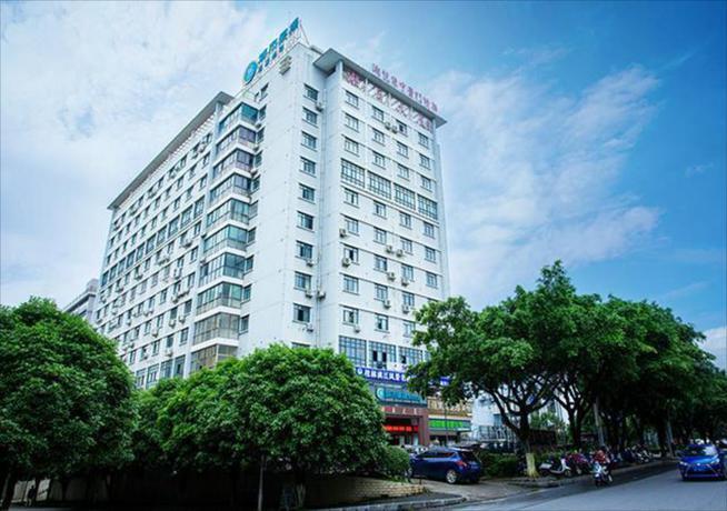 Гуйлинь: City Comfort Inn Guilin High-tech Zone Wanda Plaza