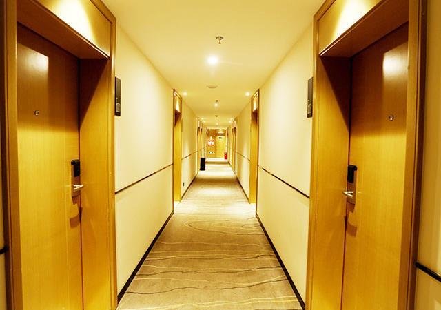 Хуанган: City Comfort Inn Huanggang Xishui Xionghu Road