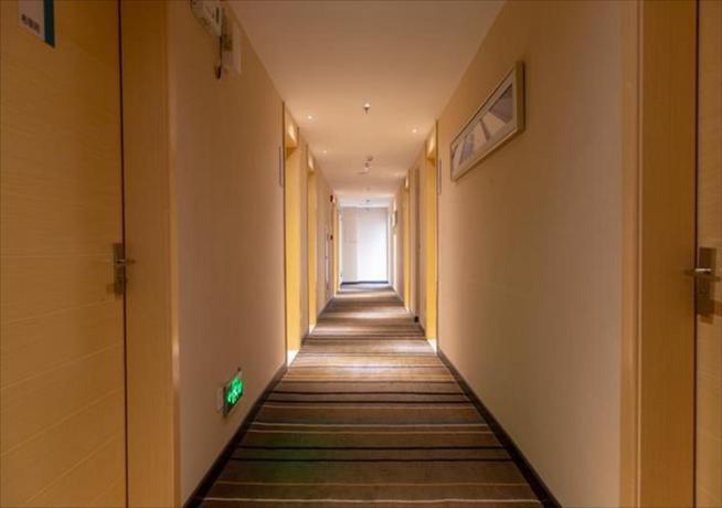 Юйлинь: City Comfort Inn Yulin Hongjin Zhongding Park Holiday Branch