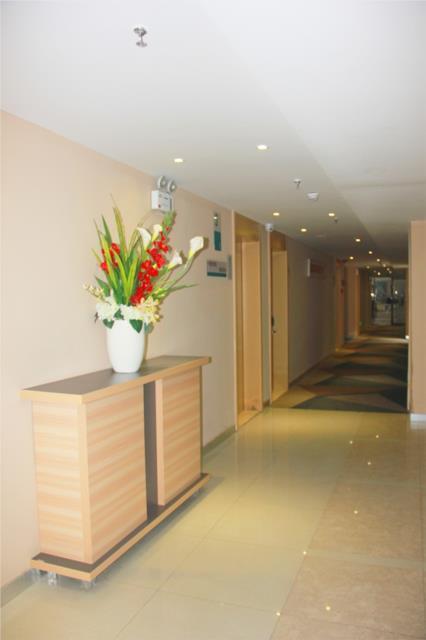 Ичан: City Comfort Inn Yichang Wuyi Square