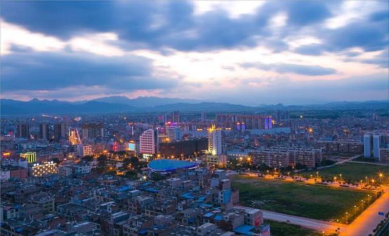 Бинчжоу: City Comfort Inn Nanning Binyang Square