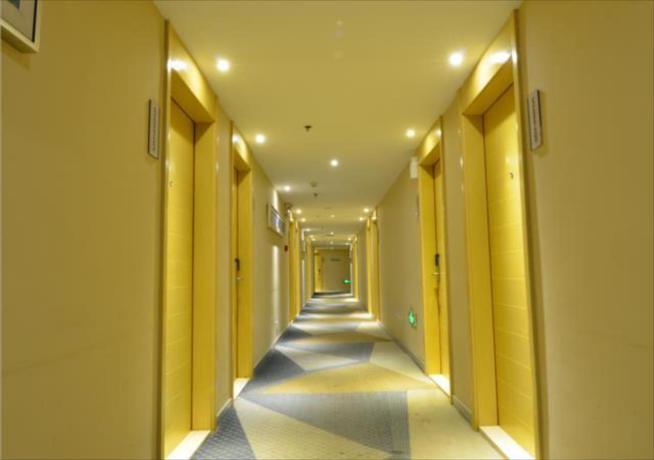 Ухань: City Comfort Inn Wuhan Julong Avenue Metro Station