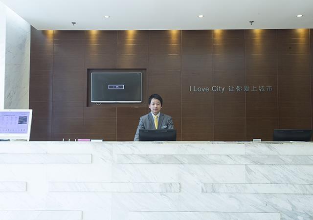Хуанган: City Comfort Inn Huanggang Wuxue Kanjiang Avenue