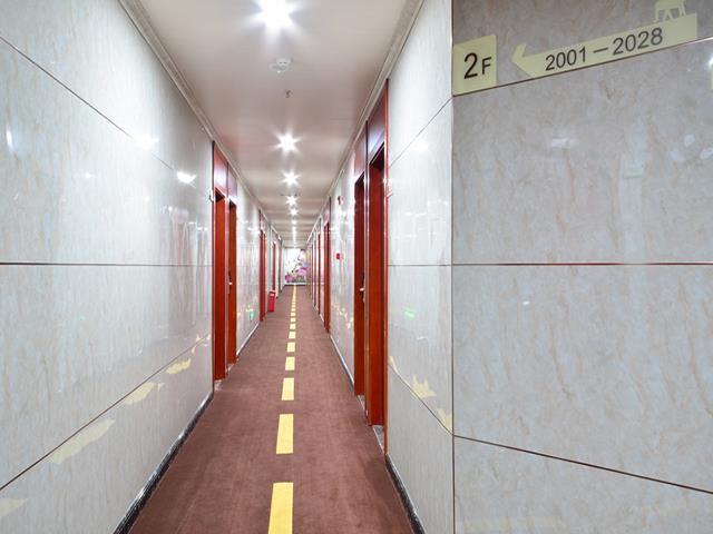 Ухань: JTour Inn Wuhan Huanghe Tower Shouyi Square