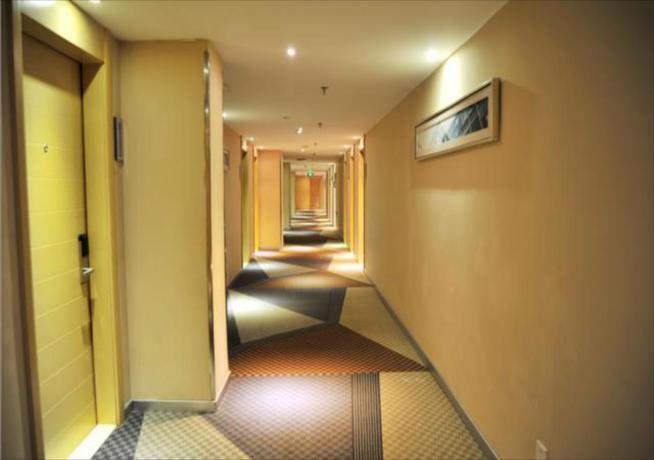 Цзинмэнь: City Comfort Inn Jingmen Zhongjian Jinxiang Square