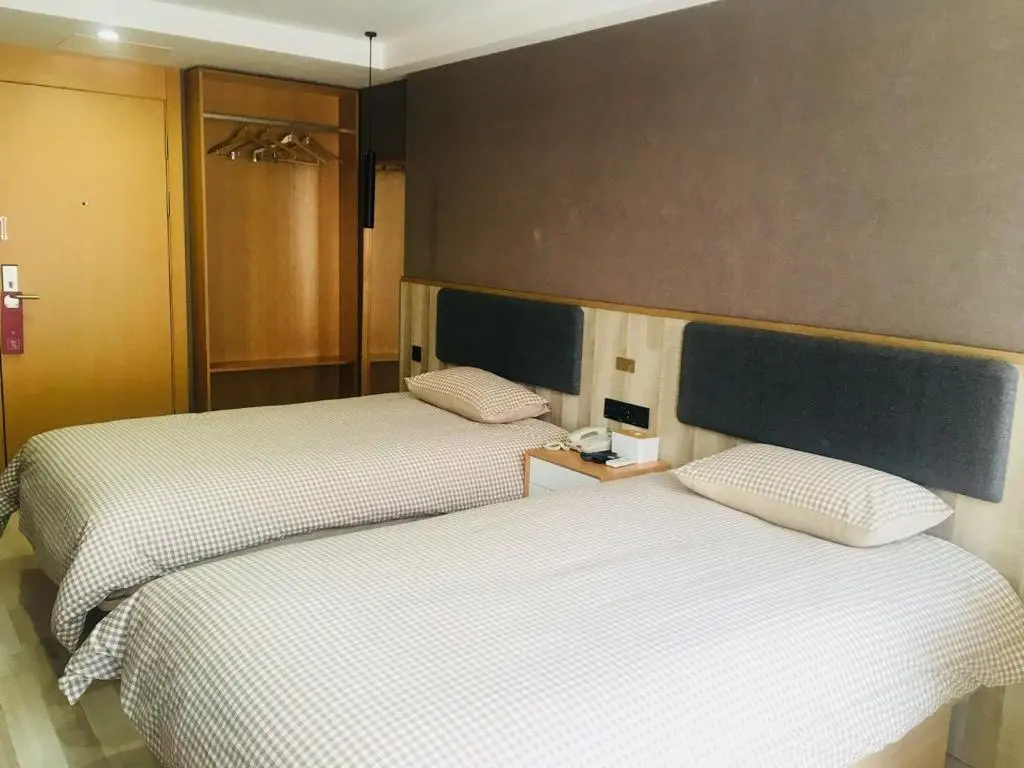 Хейан: Up And In Guangdong Heyuan Dongcheng West Area Taohuashuimu