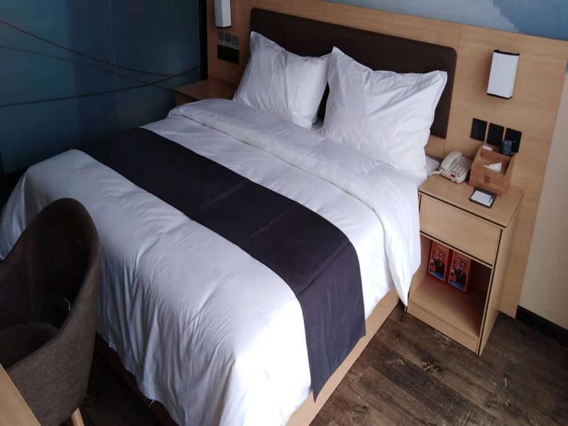 Кайфын: Thank Inn Plus Hotel Henan Kaifeng Tongxu county Renmin Road