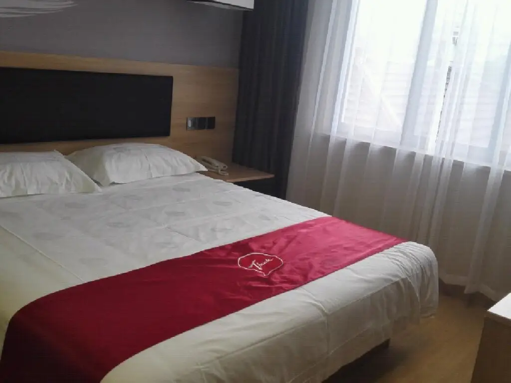 Шанхай: Thank Inn Plus Hotel Jiangsu Suzhou Taicanggang District Fuqiao